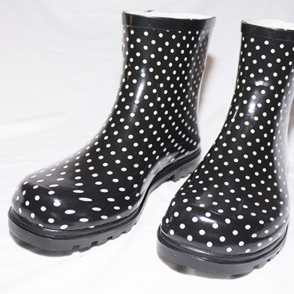 White Polka Dot Wellies size 11